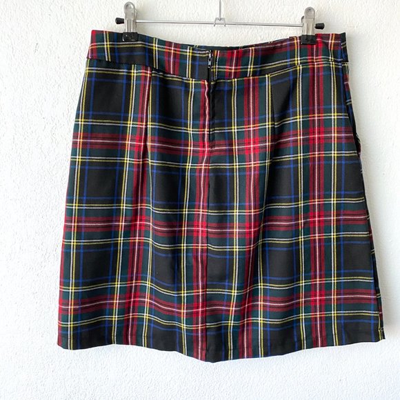 Plaid Mini-Skirt Size Large 33 Inch Waist Librarian Chic Preppy Skirt Schoolgirl - Picture 6 of 8